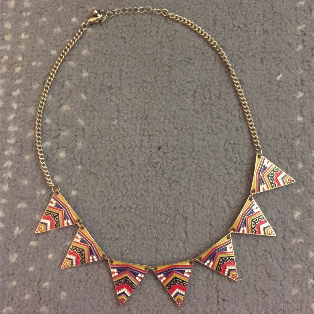 pendant necklace